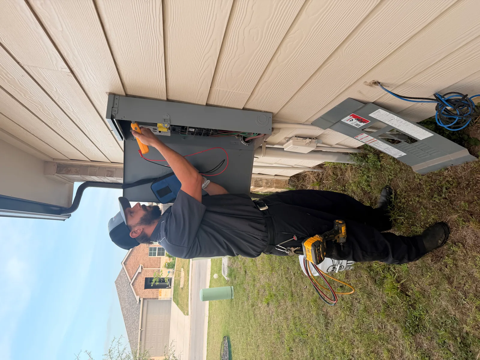 Moorhead crew on an HVAC install in New Braunfels